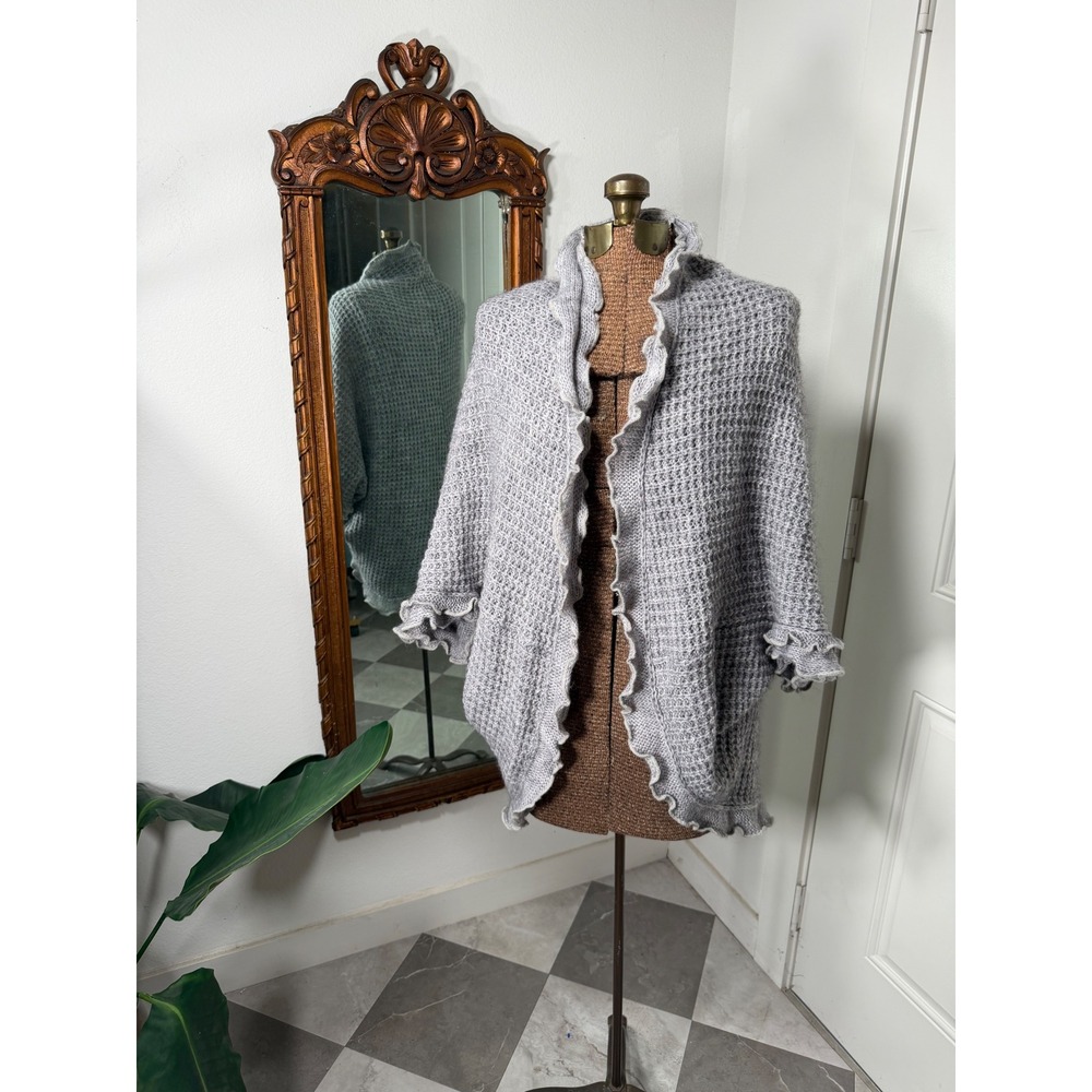Moth Anthropologie Gray Waffle Knit Ruffle Cocoon Cardigan Sweater Womens Medium